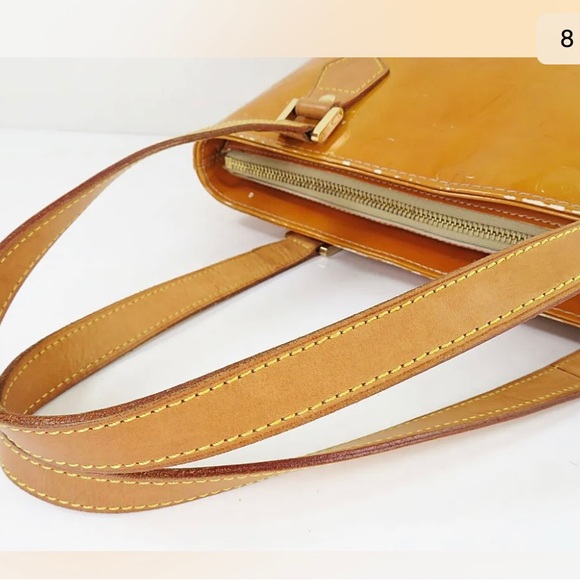 Retails $1600 - Authentic Louis Vuitton Houston Beige Vernis Tote Bag - Picture 9 of 14